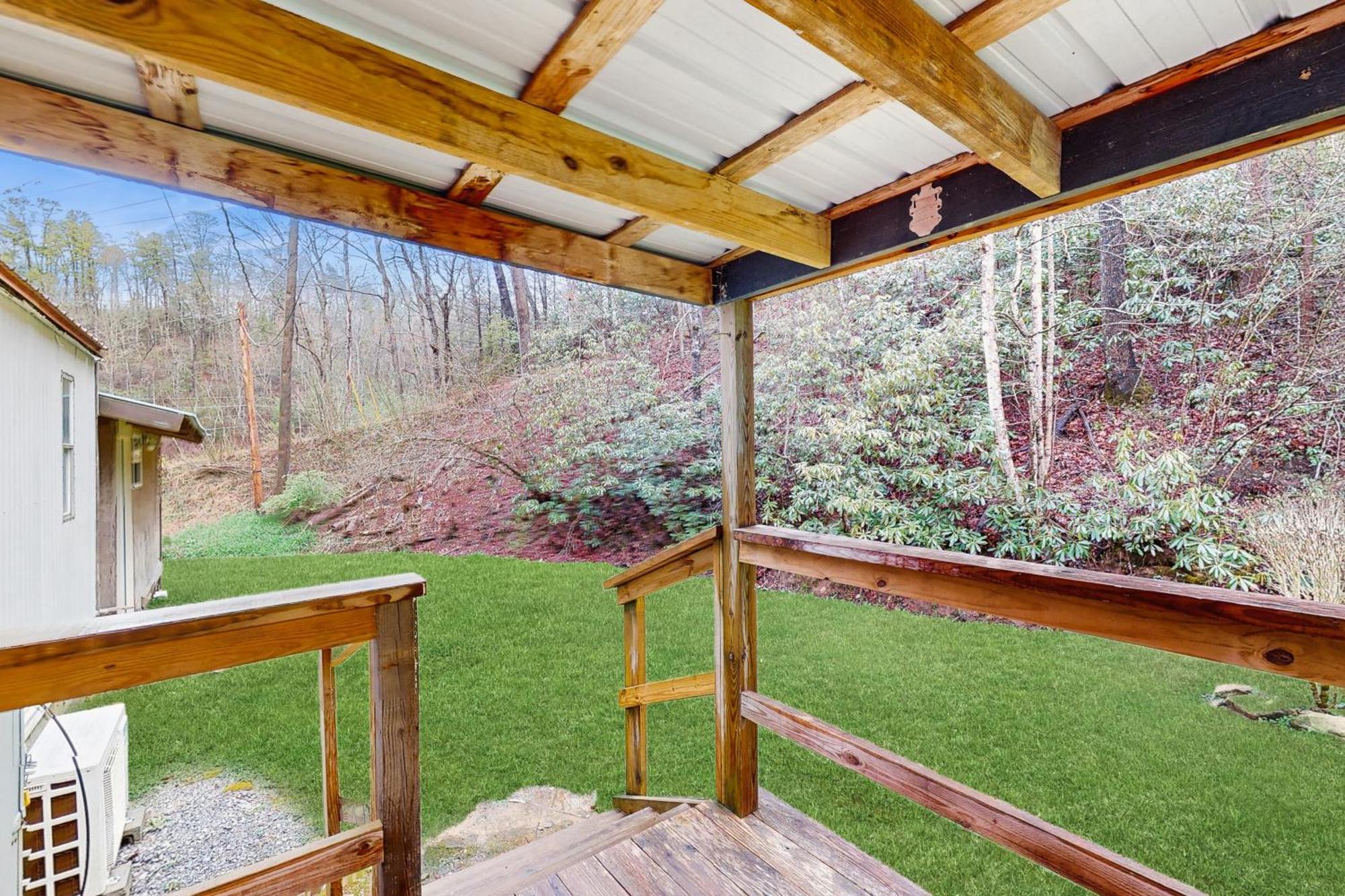 Manis Hollow Gatlinburg Exterior photo